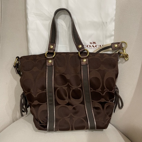 Coach brown purse! Like new - Picture 5 of 6